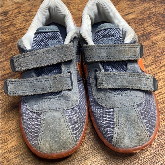 Toddler Nike’s 👟 - Picture 3 of 6